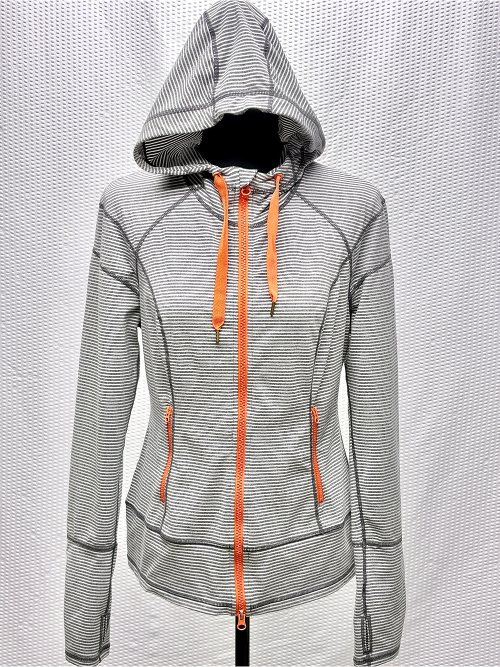 Zella Zip Up Jacket Women’s M Gray Fitted Athletic Hoodie Thumbhole Run